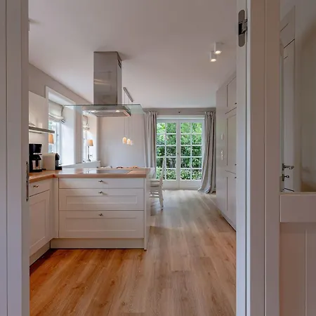 Muck's Blick Sued - Eg * Goting