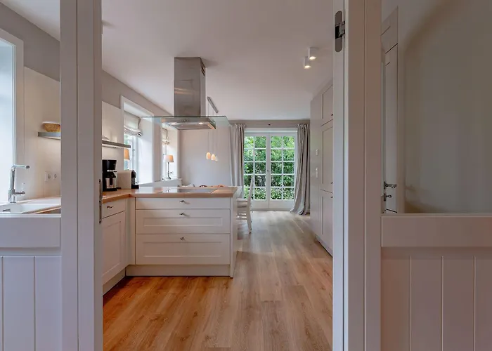 Muck's Blick Sued - Eg * Goting