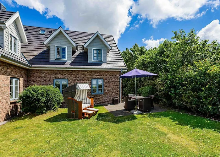 Muck's Blick Sued - Eg *